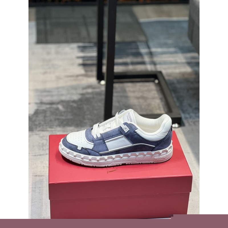 Valentino Sneakers